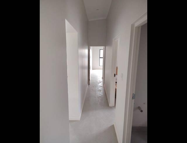 3 BEDROOM HOUSE FOR SALE IN PALM LAKES ESTATE